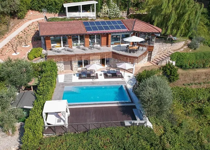 Vela Villa Torri del Benaco