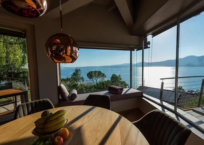 Villa Vela Torri del Benaco