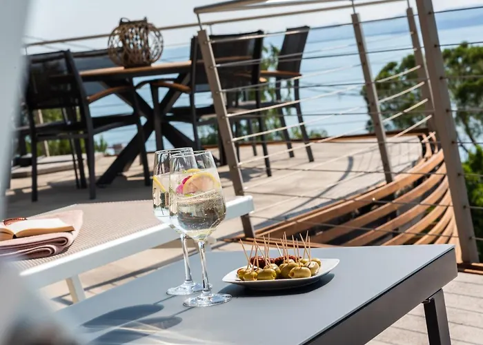 Vela Villa Torri del Benaco