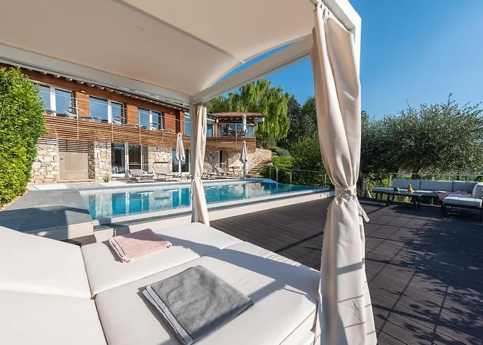 Vela Villa Torri del Benaco