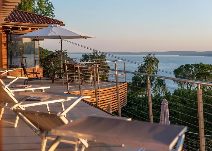 Vela * Torri Del Benaco